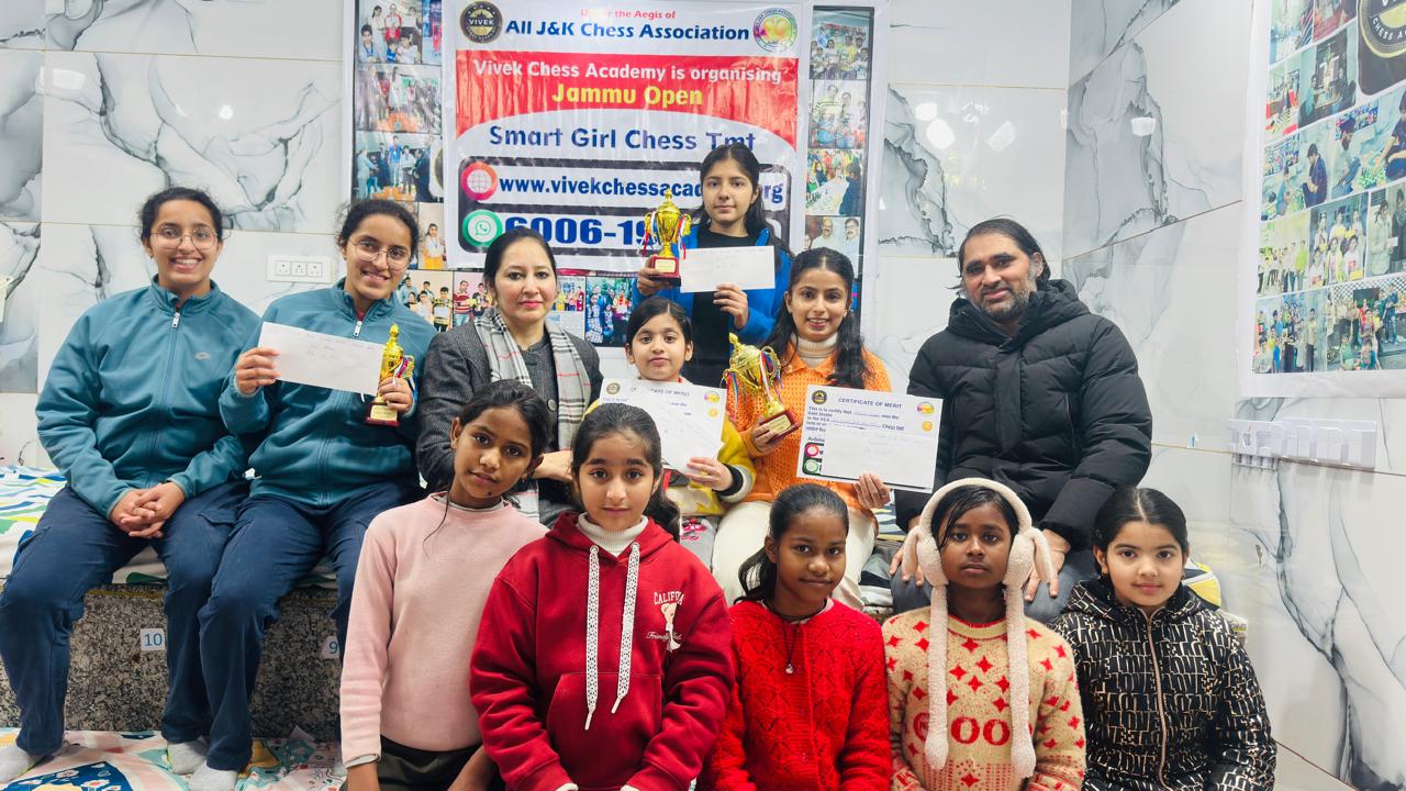 Amrita wins Smart Girl Open Chess title 